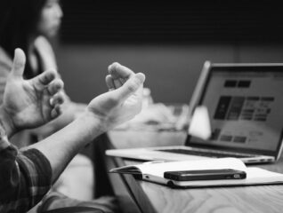 consulting-1280x768 consulting-1280x768